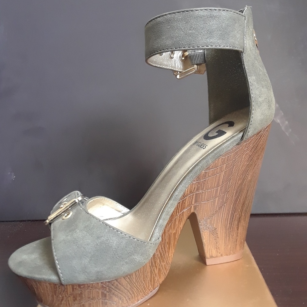 guess wedge sandals